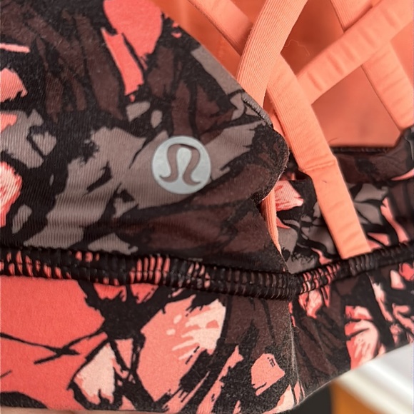 Lululemon Pink/Patterned sports Bra - Picture 4 of 5